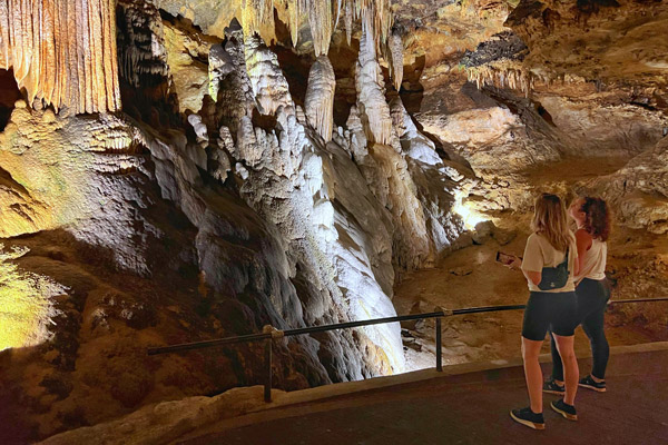Two visitors in Virginia's Luray Caverns
