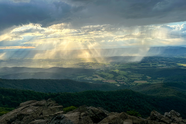 A view from the top of Stony Man in Shenandoah National Park